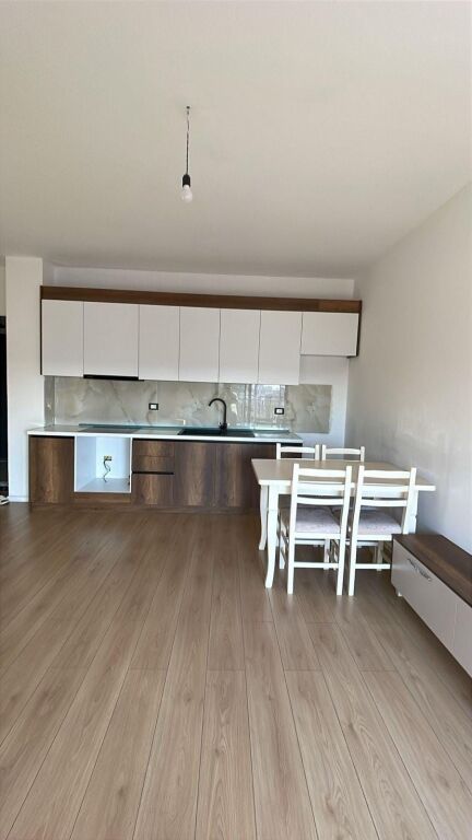 Apartament Me Qera 1+1 tek Bulevardi i Ri (ID B2101755) Tirane