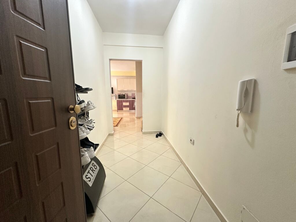 Apartament 1+1 ne shitje te rruga e cipajve Vlore