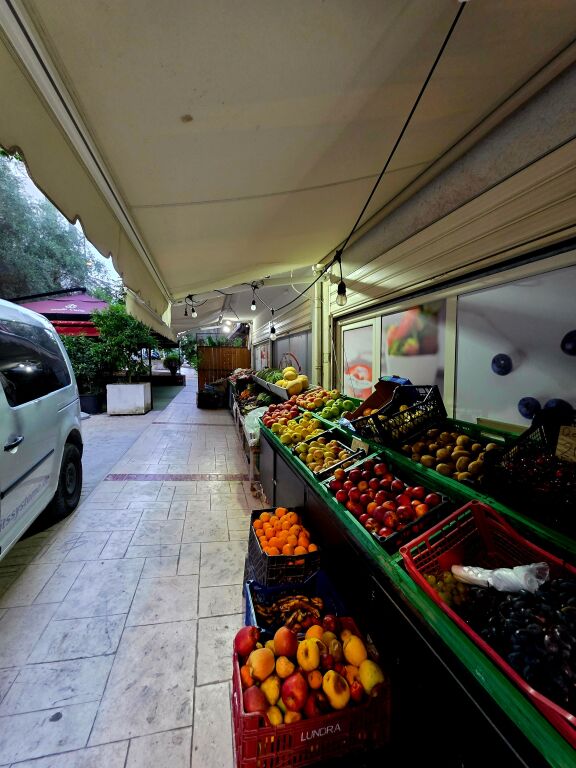 Shitet Biznes MARKET te LIQENI THATE