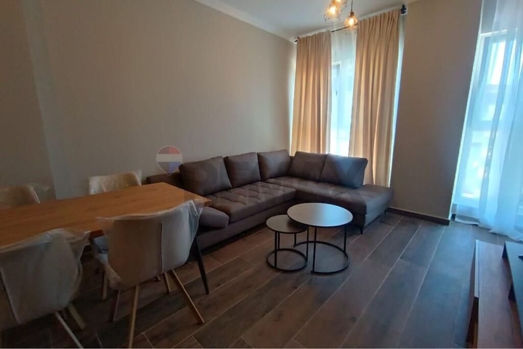 Apartament 1+1 me qera tek Kompleksi AURA
