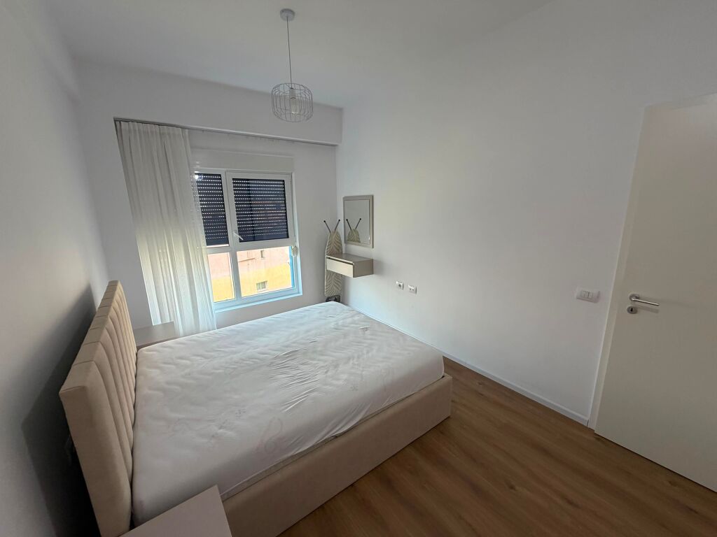 Appartamento 1+1 in affitto  Indirizzo Ali Demi Complesso Kaimi  2° piano  Prezzo 400 mila lek