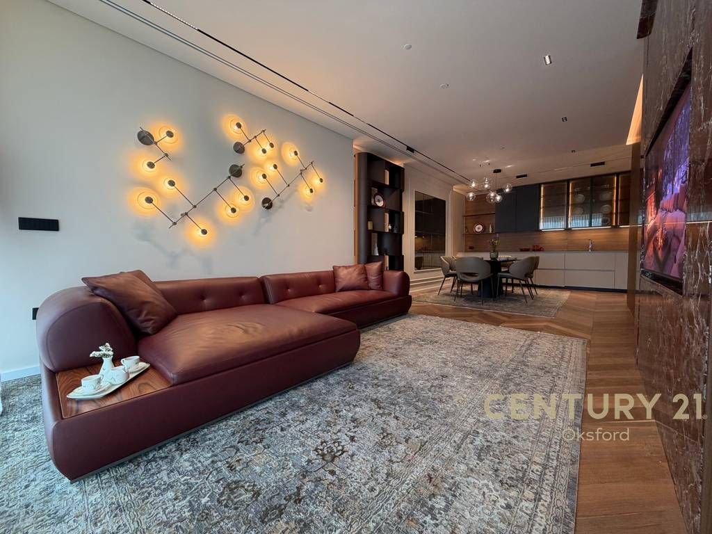 Shesim Apartament Luksoz 2+1 + Post Parkimi tek “Down Town Tirana” ,ne Rrugen e Elbasanit me pamje nga Stadiumi “Air Albania”!

