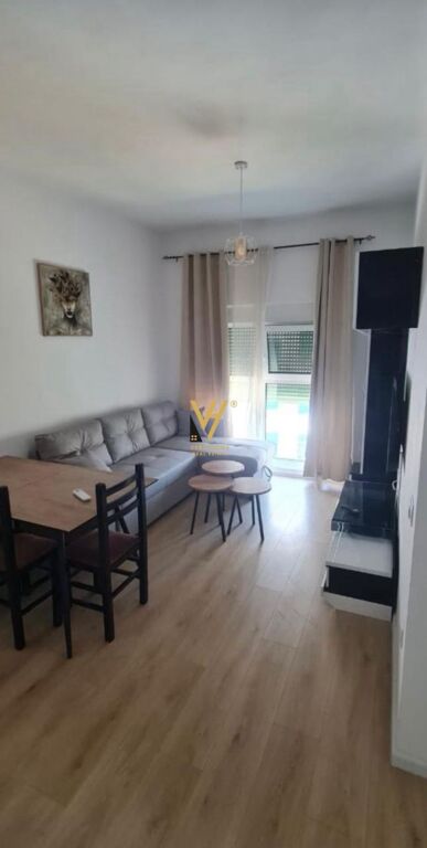APPARTAMENTO 2+1+2+BLK IN AFFITTO A UNAZA E RE 50.000 LEKE