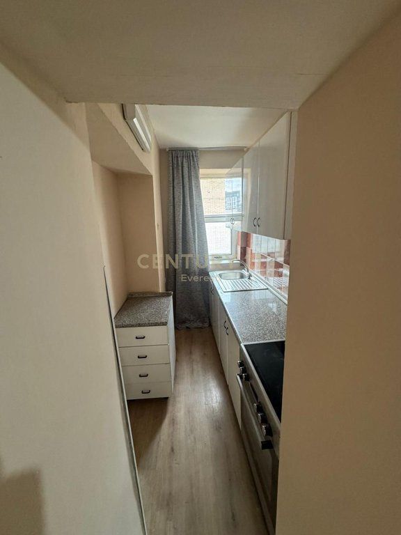ISH TREGU ELEKTRIK, JAPIM APARTAMENT 2+1 PER QIRA
