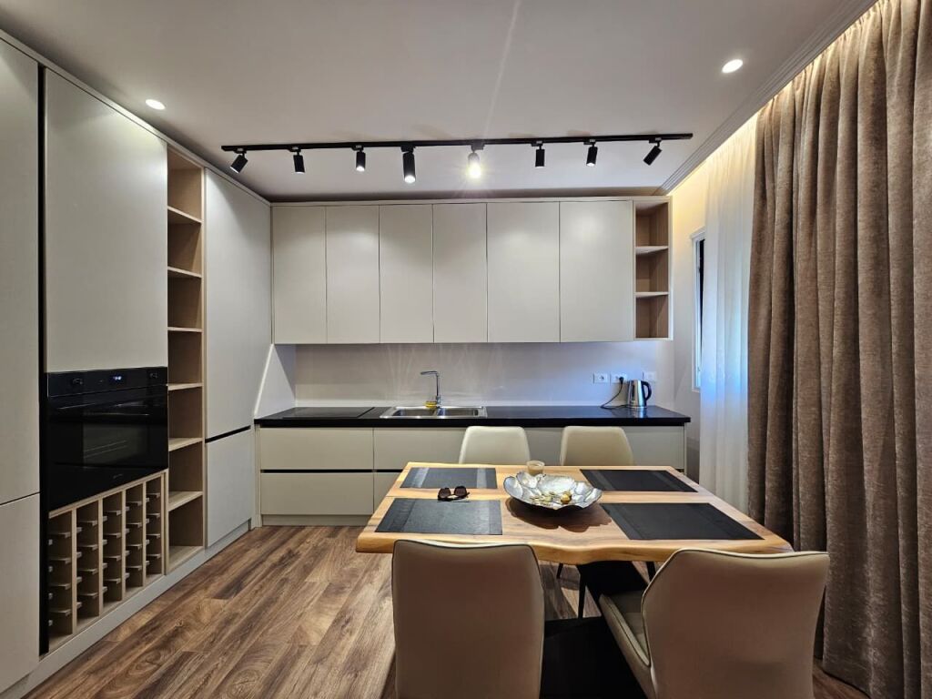 Apartament 1+1 ne shitje Pazari i Ri