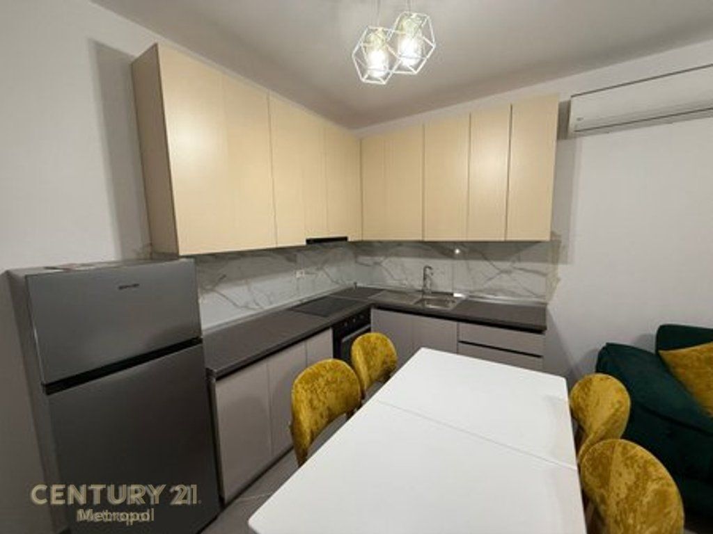 JEPET ME QIRA APARTAMENT 2+1+2, KOMPLEKSI DARLING ALI DEM!