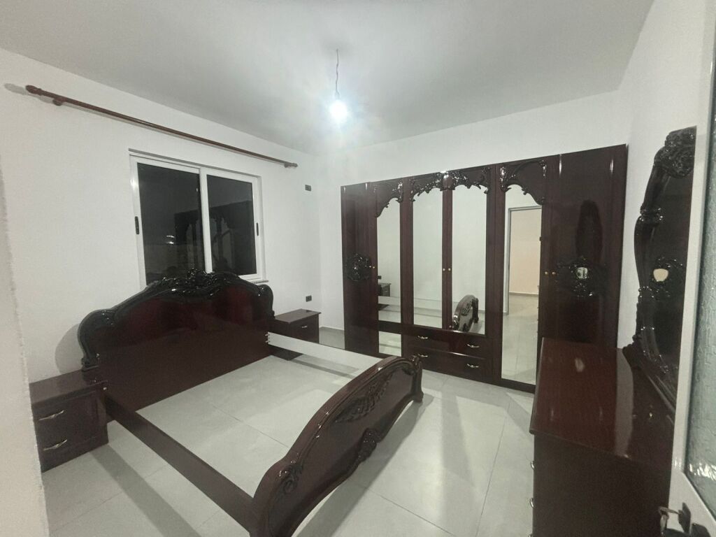 Qera | Shtëpi private 2 + 1 | Kinostudio | 370 €/muaj