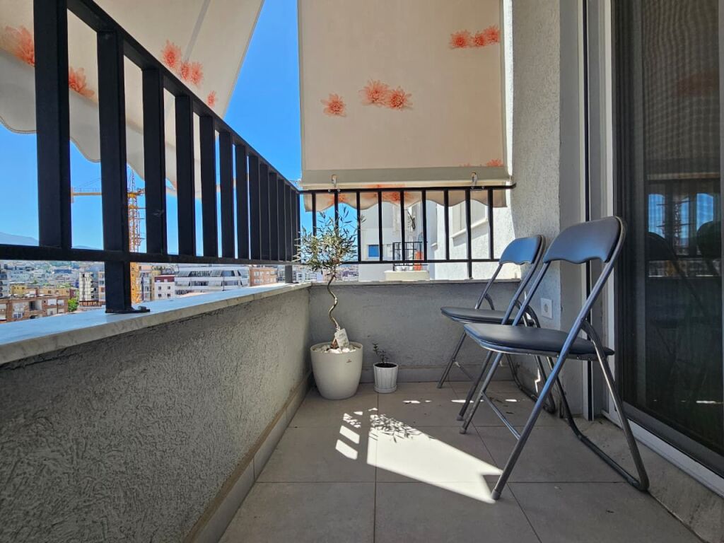 Apartament 1+1 ne shitje Pazari i Ri