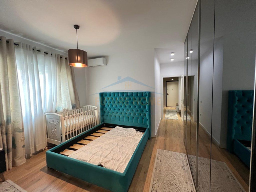 Shitet, Apartament 2+1+2, Kompleksi Panorama, Tiranë