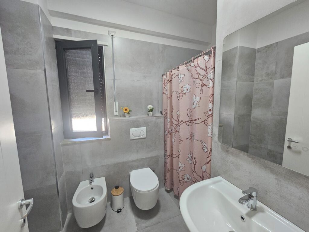 Apartament 1+1 per qera ne Astir!