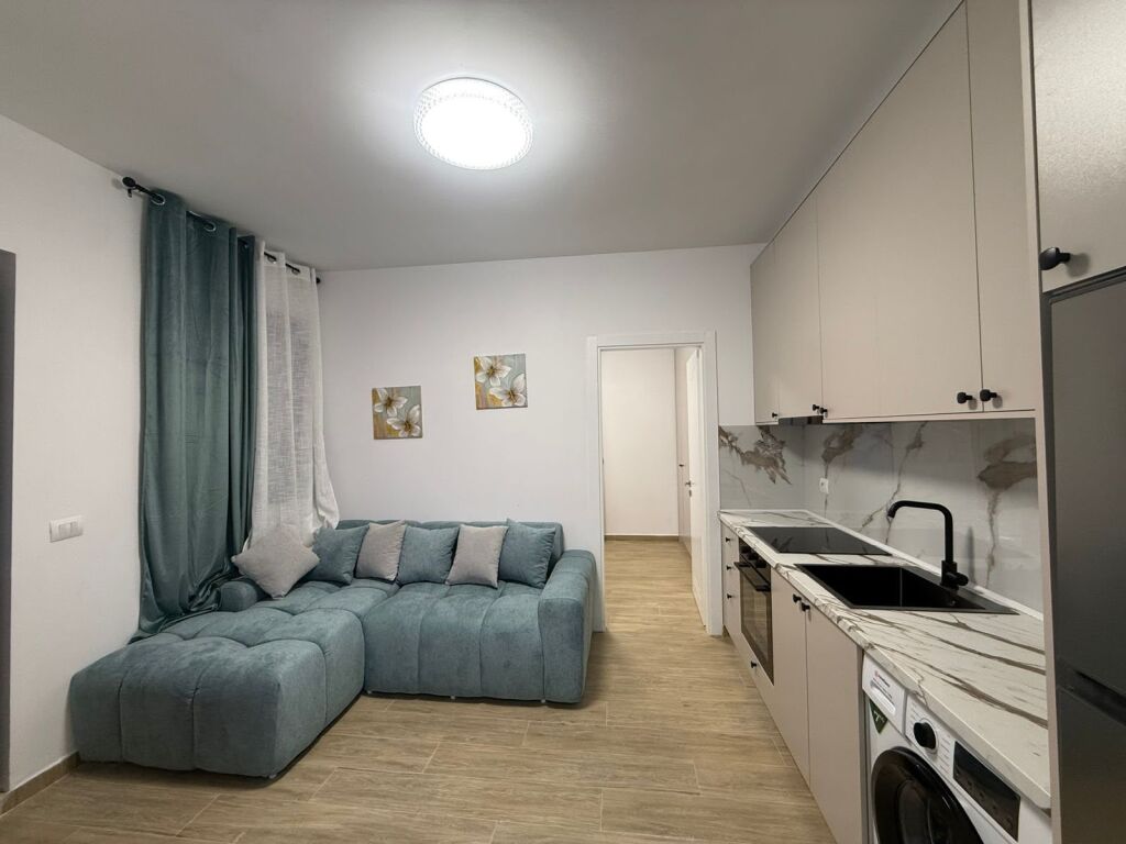 Qera | Shtëpi private 1 + 1 | rruga 5 maj | 450 €/muaj