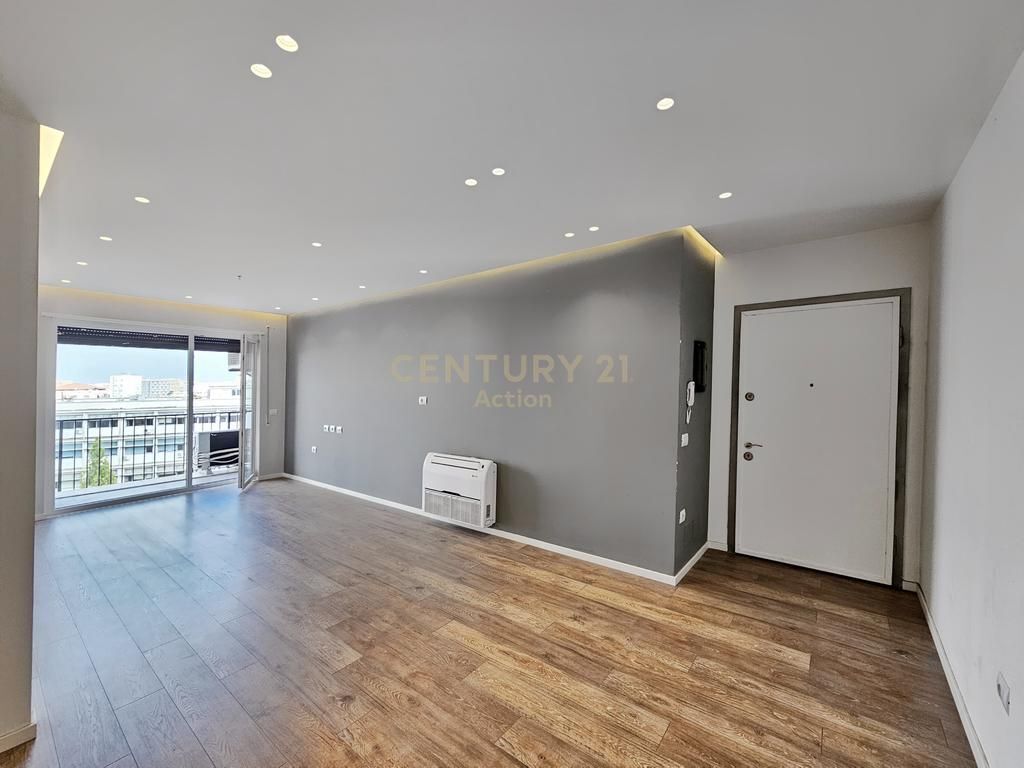 🏡 Appartamento 3+1 in Affitto nella Zona 21 Dhjetori, Tirana