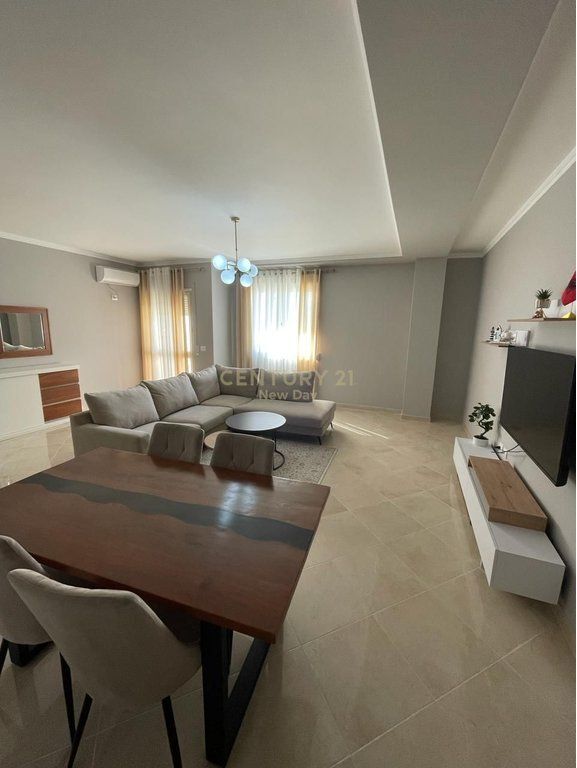 FOR RENT 1+1 APARTMENT AT NEW PORT ROAD! 550 € /Month
