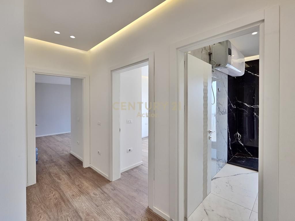 🏡 Appartamento 3+1 in Affitto nella Zona 21 Dhjetori, Tirana