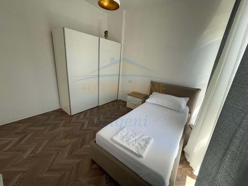 Qera, Apartament 2+1+2, Stacioni i Trenit, Tiranë. 600 €