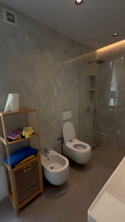apartament 3+1+2 per qera, ne zonen e Myslym Shyrit.