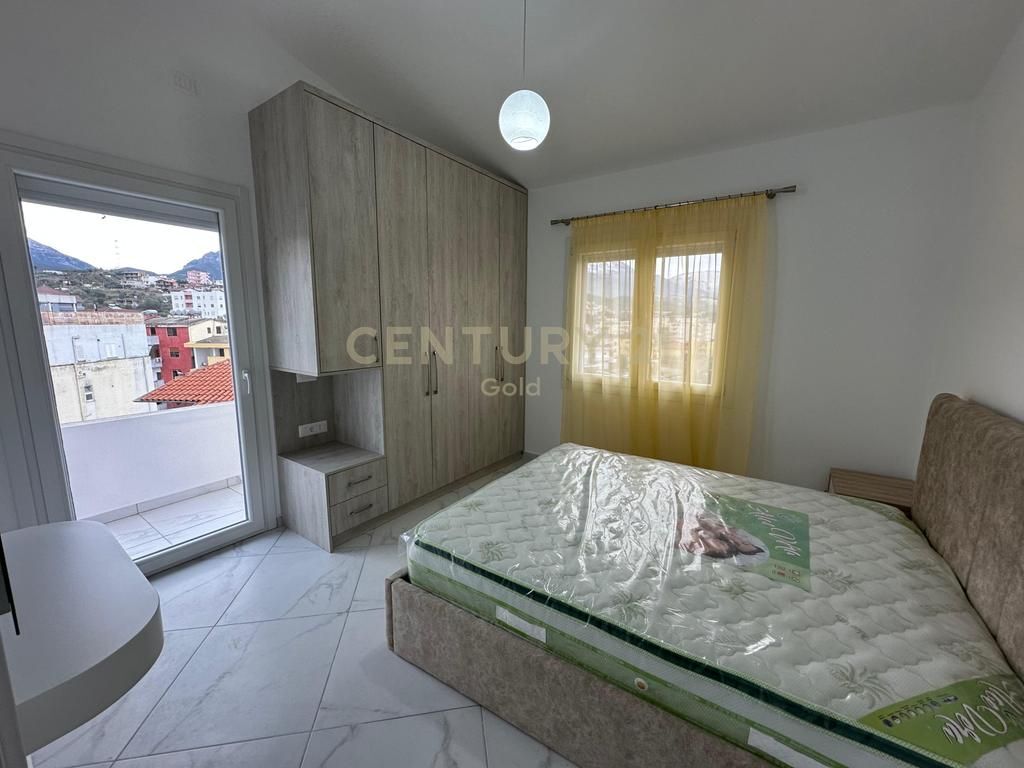 Villa floor for rent in Babrru