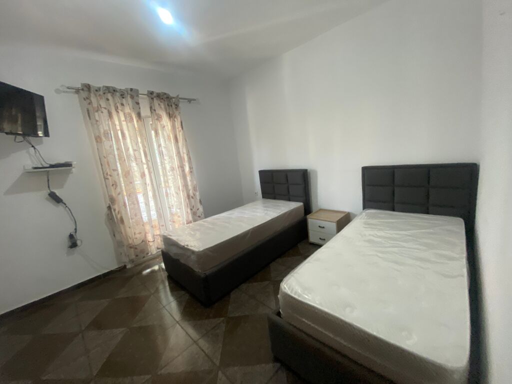 Duplex for rent at Kristal Center !