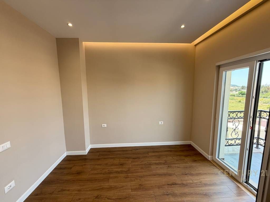 SHESIM APARTAMENT 1+1 tek "PORTA E RE" NË SAUK