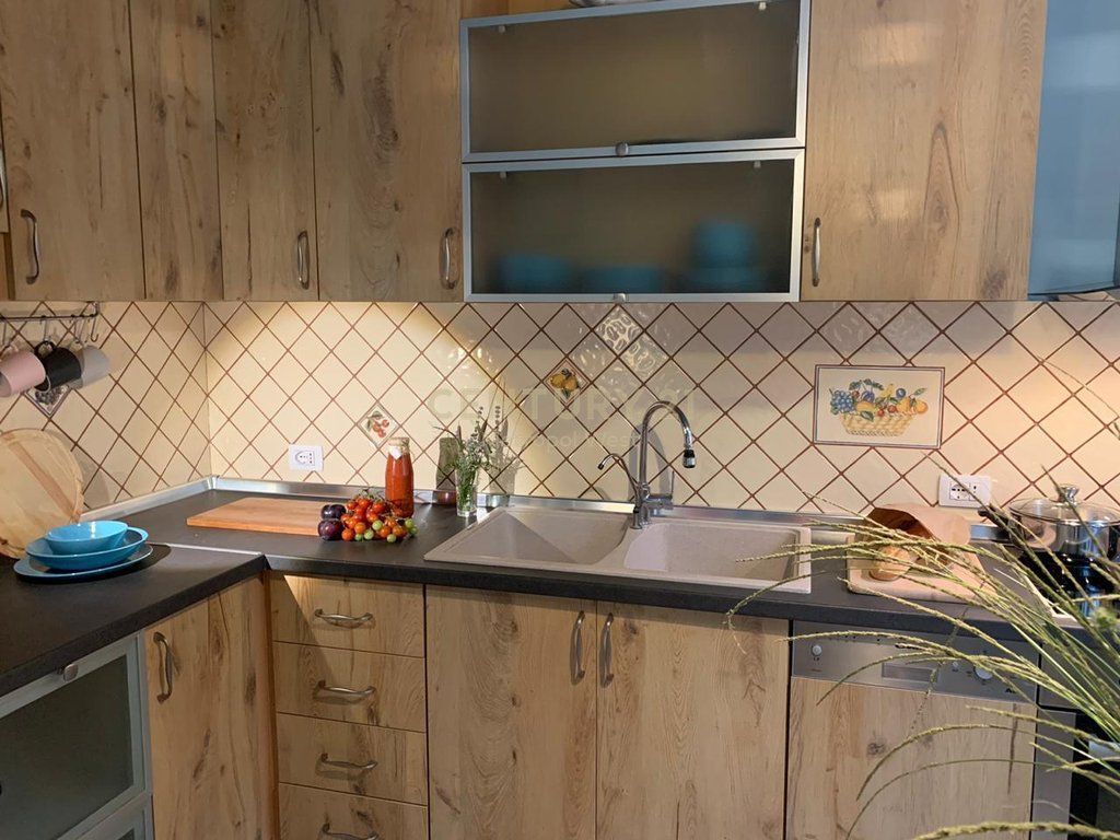 Apartament 2+1 me Qira te Rruga e Elbasanit