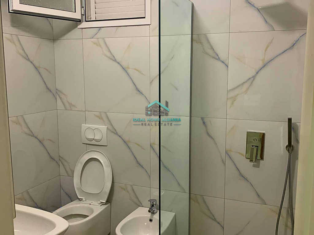 Appartamento 2+1 in Affitto | Porto, Vlora