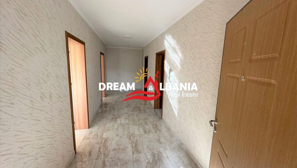 Jepet me qera Vile 3 kateshe tek Vilat Gjermane prane rruges se Elbasanit (ID 4251286)