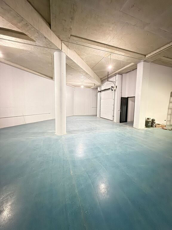 🏢 Business Building for Rent – Tirana–Durres Highway (near Customs)
