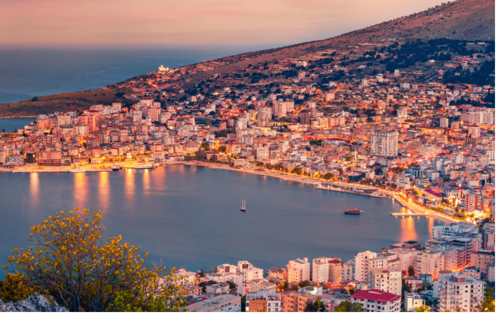 🏡 Shitet Truall në Sarandë – Mundësi e Shkëlqyer Investimi