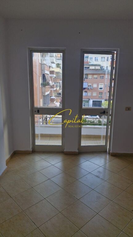 APPARTAMENTO IN AFFITTO 2+1 COMUNE DI PARIGI 45.000 LEKE