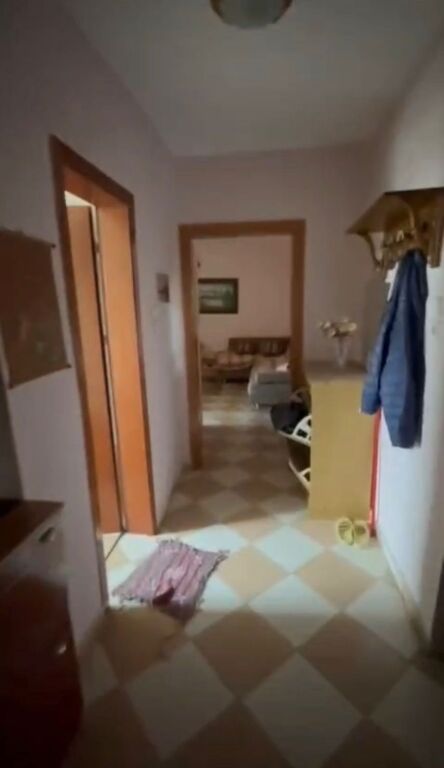 APARTAMENT 2+1 NE SHITJE PERBALL MATERNITETIT TE RI