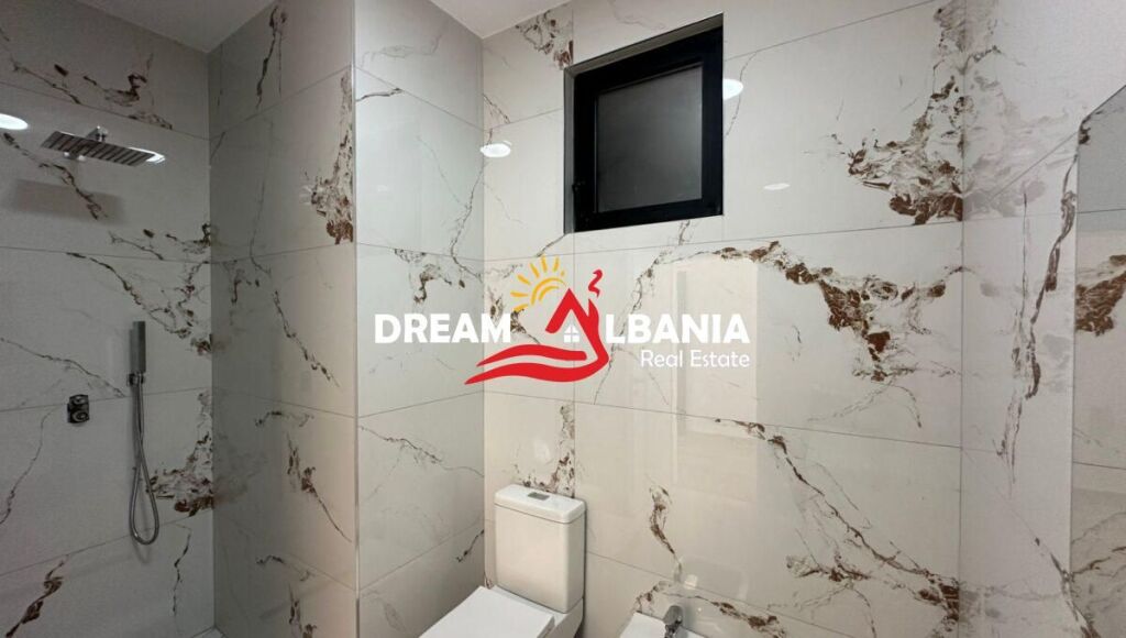 Shitet Apartament 2+1 – Tek Liqeni i Thatë, pranë Kenwood Store (4129573)