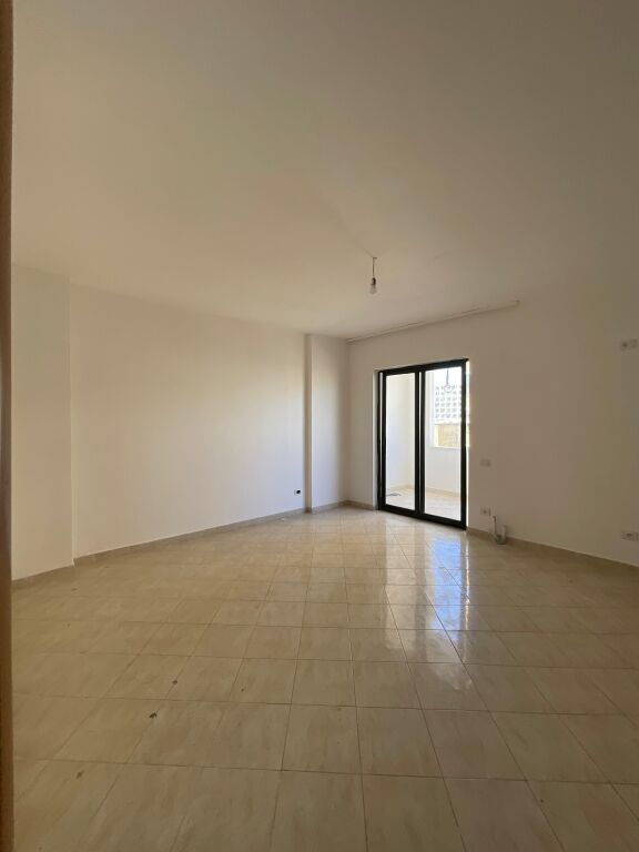 Apartament 2+1+2 për Shitje – Pranë Ish Fabrikës së Bukës, Durrës