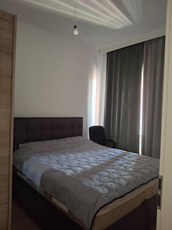 🏡 Apartment 1+1 + Parking Spot for Rent – 📍 Ali Demi Mangalem 21💰 Price: 50,000 Lek/Month