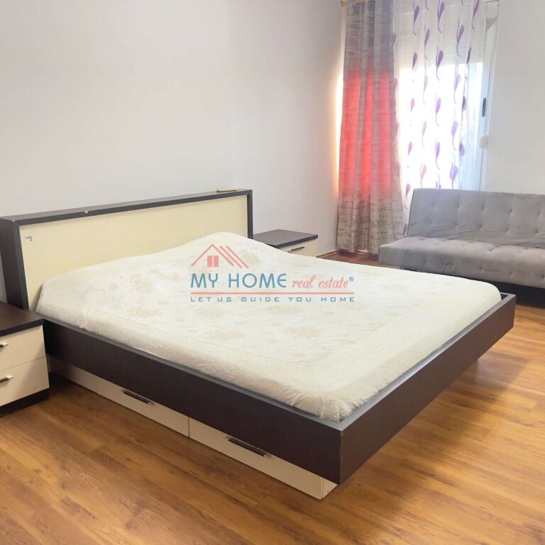 Apartament 1+1 me qera ne Xhamllik ne Tirane