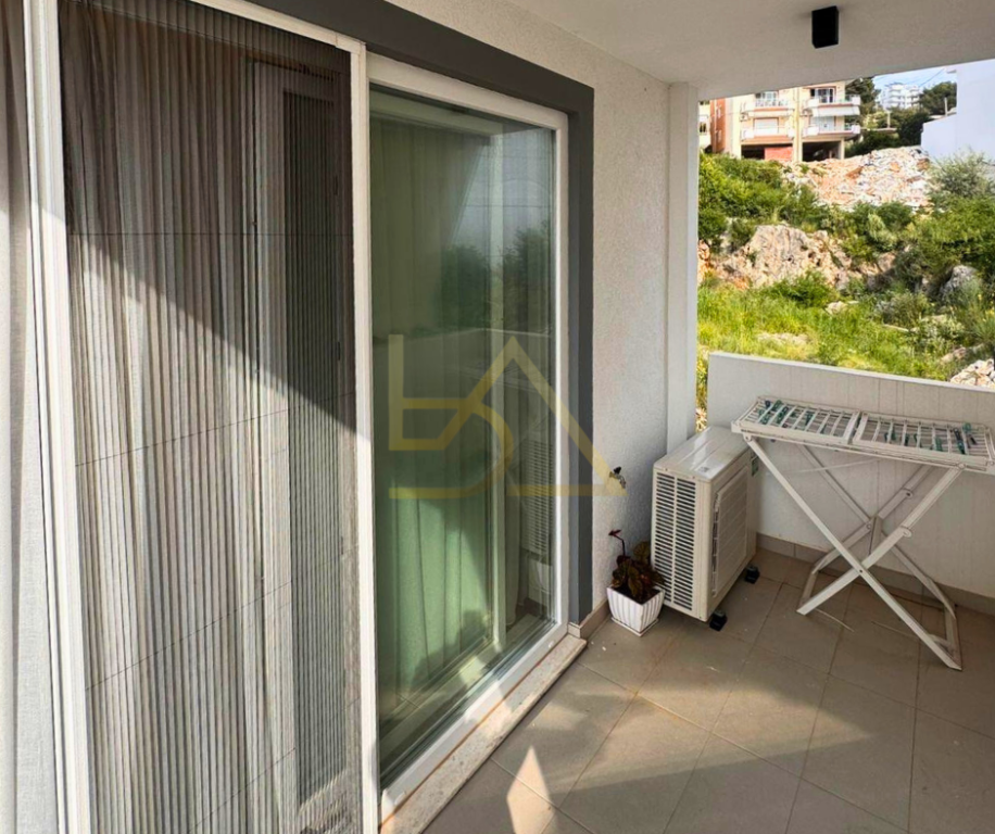 Shitet Apartament 1+1 – Rruga Butrinti, Sarandë