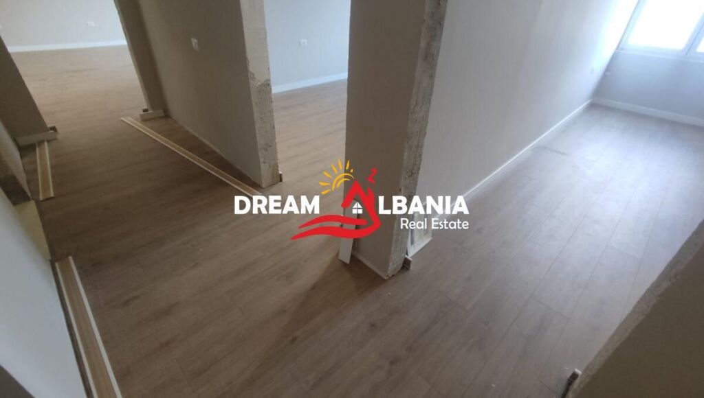 Appartamento/ufficio 2+1+2 in affitto nella zona di 5 Maj vicino al Con Cord Center (ID 42215588)