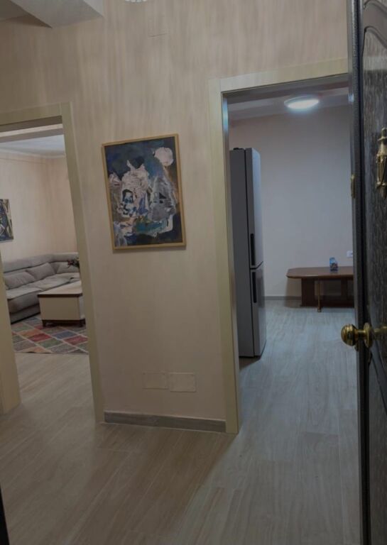 🏡 APARTAMENT 1+1 NË SHITJE – BULEVARDI ZOGU I PARË, (Perballe me Maternitetin e Vjeter )
