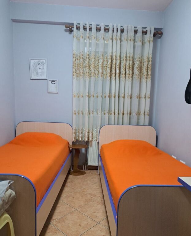 Shitje | Apartament 2 + 1 | Komuna e Parisit | 180000 €