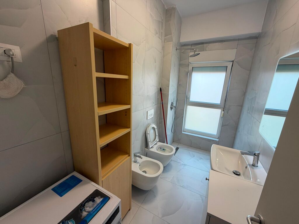 Jepet me qera Apartament 1+1 Ne Ali Dem