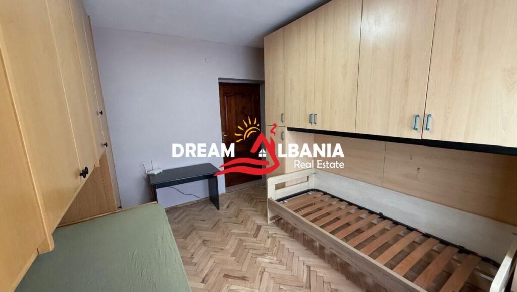 Appartamento 2+1 in affitto in Via Elbasan vicino alla Moschea dei Tabakeve (ID 4229509)
