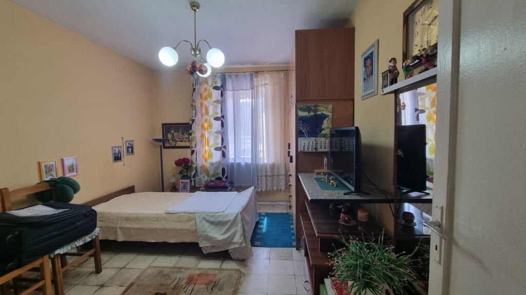 Appartamento 1+1 in Vendita Comune di Parigi Tirana