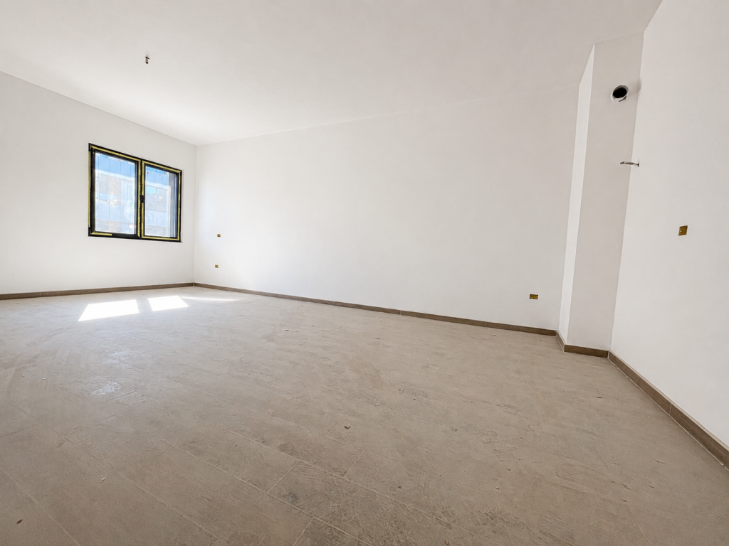 Shitet Apartament 2+1, 102.1 m² në Square 21, Tiranë