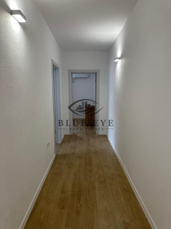Apartament 2+1+2 për Shitje pranë Markatës