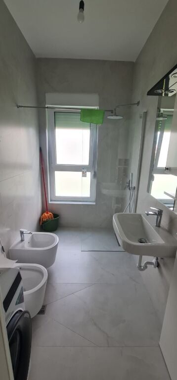 For rent 2+1 Ali Demi Residenca Kadiu 50,000 leke