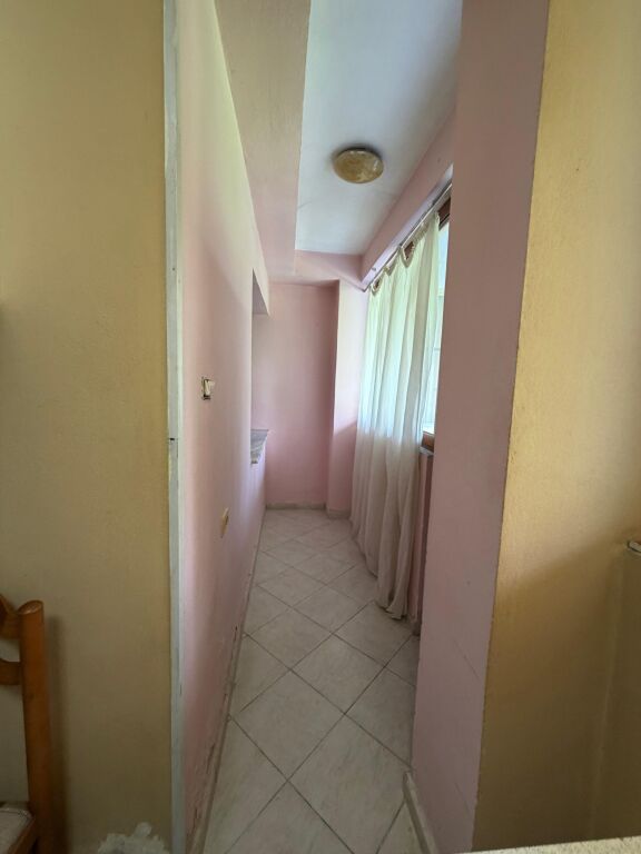 Qera | Apartament 1 + 1 | Maternitet i Ri | 300 €/muaj