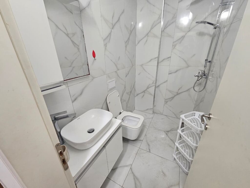Qera | Garsoniere | Kodra e Diellit | 350 €/muaj