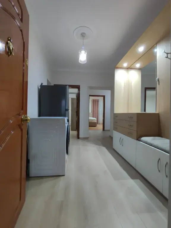 Qera | Apartament 2 + 1 | Rruga Fortuzi | 800 €/muaj