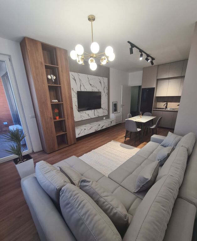 Affitto | Apartament 1 + 1 | Rruga Ali Visha | 700 €/mese