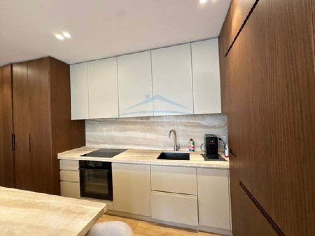 Shitet, Apartament 2+1+2, Rezidenca Avid, Jordan Misja, Tirane.