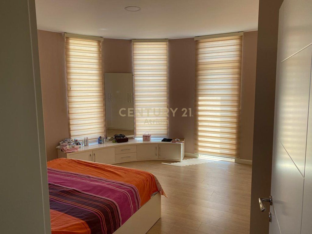 DUPLEX FOR SALE IN KOMBINAT – SUPER INVESTMENT OPPORTUNITY!